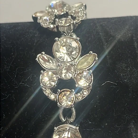 Vintage GIVENCHY rhinestone bracelet 💕 - Picture 2 of 7
